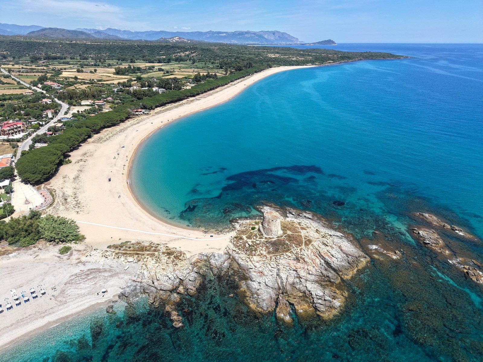 Mari de Is Ominis or Torre di Barì Beach