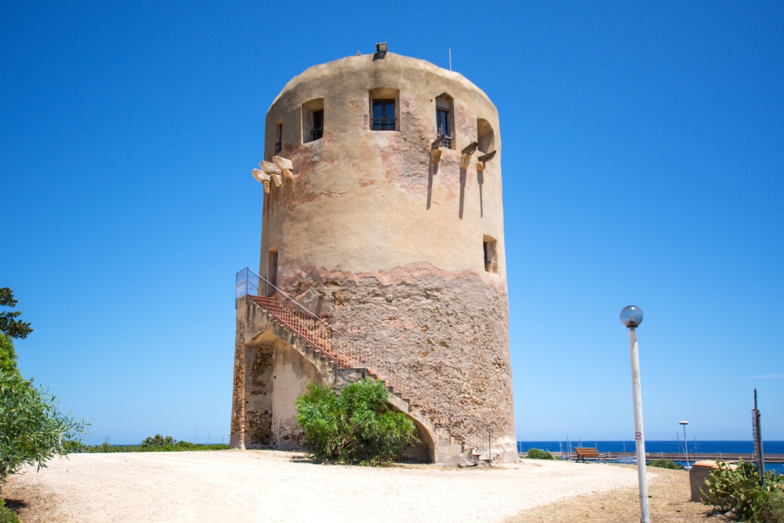 Torre di Porto Corallo